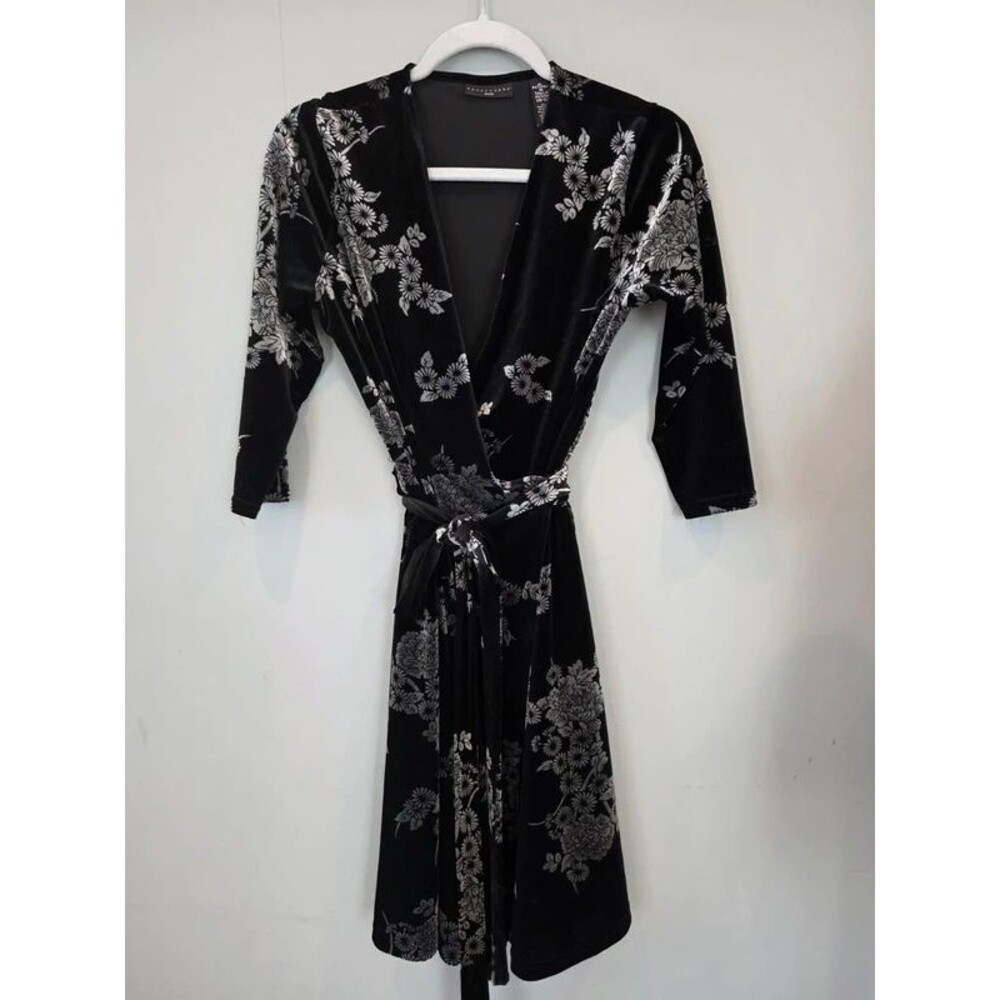 Apostrophe Black Velvet Wrap Dress Md Petite Knee Length Floral Casual Workwear